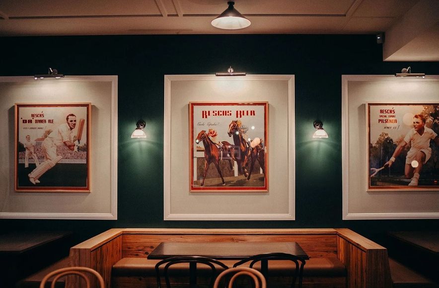 Brady's Railway Hotel
