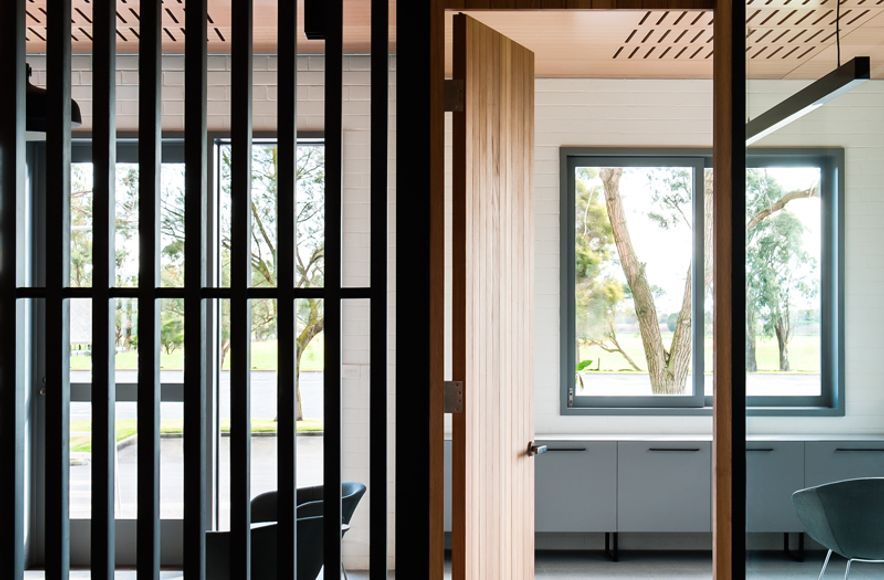 Office 01