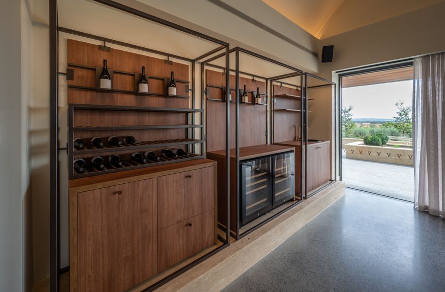 V Vineyard Winery – ‘Box Wood’