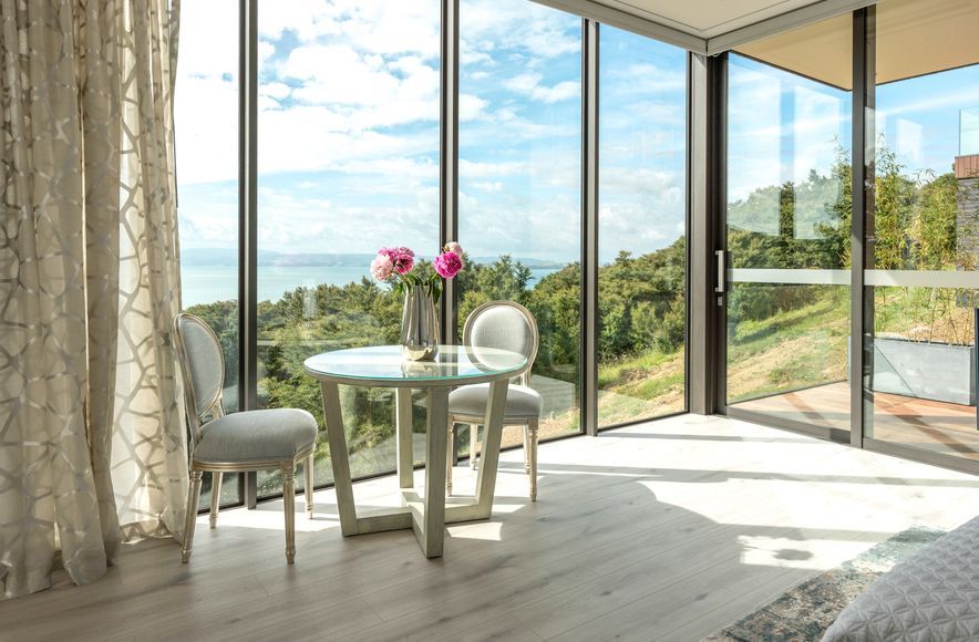 Omana Luxury Villa - Surrender