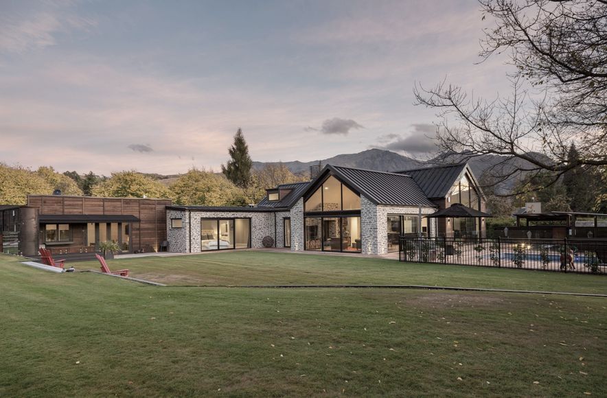 Lake Hayes | Luxury Property