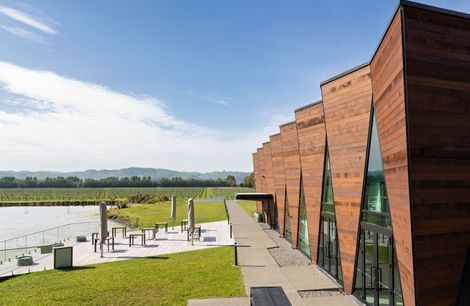 URLAR Winery - Gladstone