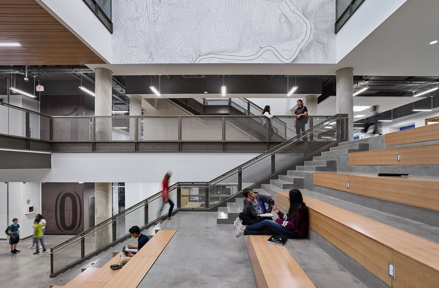 Architectural Mesh in Campus Balustrade