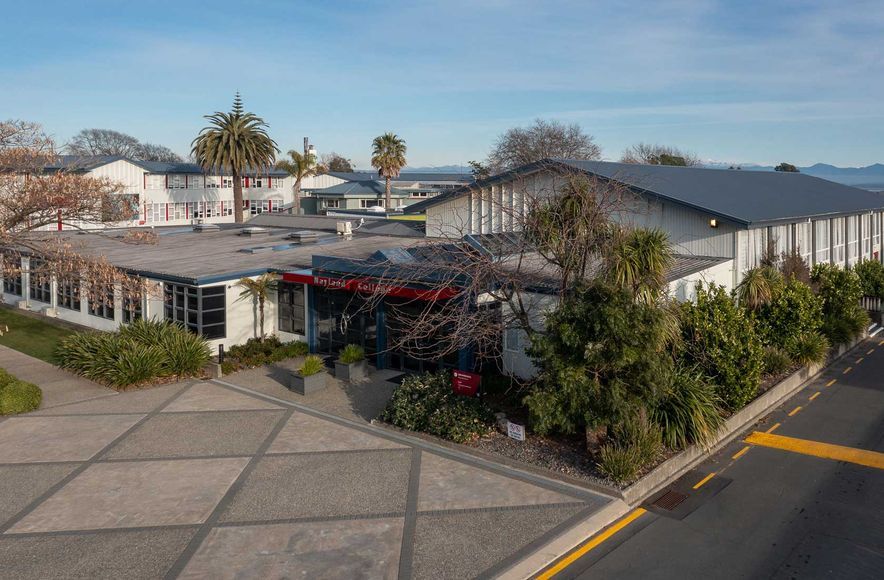 Nayland College