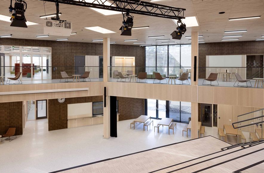 Hov Secondary School