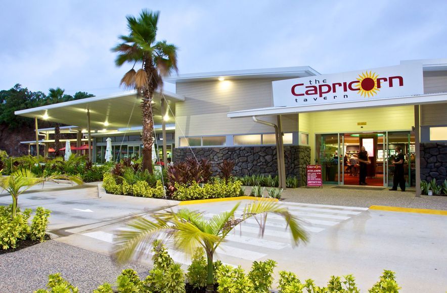 Capricorn Tavern and Motel