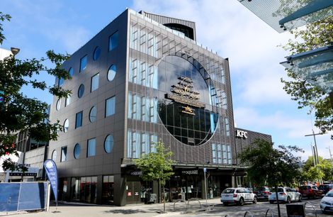 Christchurch City Hotel