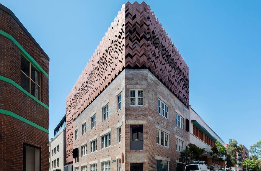 Paramount House Hotel