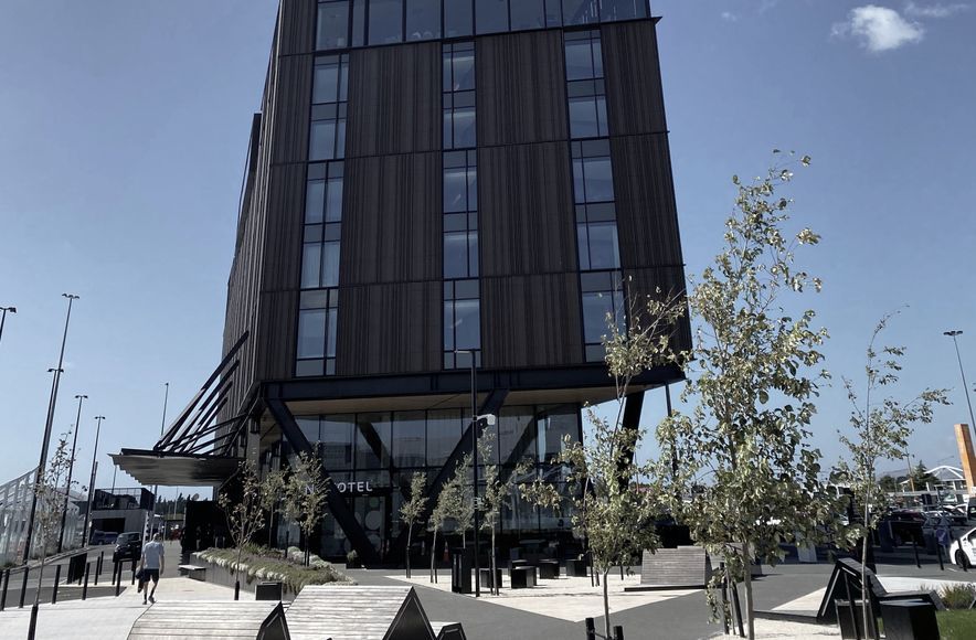 Complete hardware solution for Christchurch Novotel
