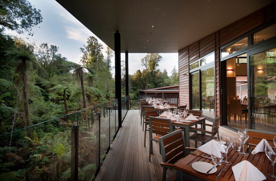 Te Waonui Forest Retreat