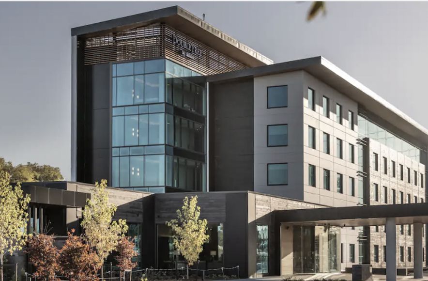 DoubleTree by Hilton Karaka