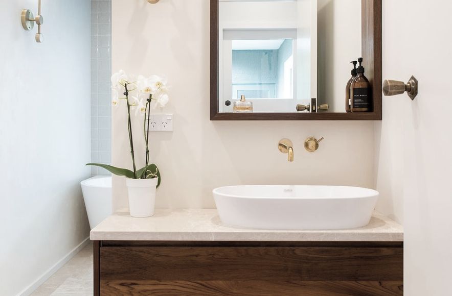 Stunning Mid-Century Modern Bathrooms