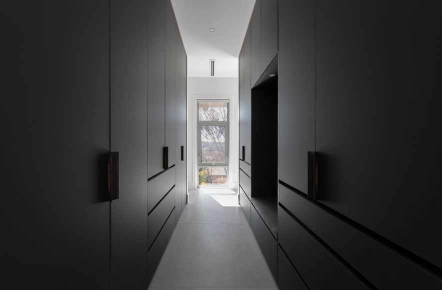 R + B Residence