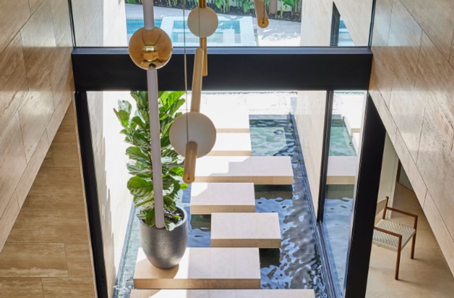 Clontarf House: A Coastal Sanctuary of Design and Functionality