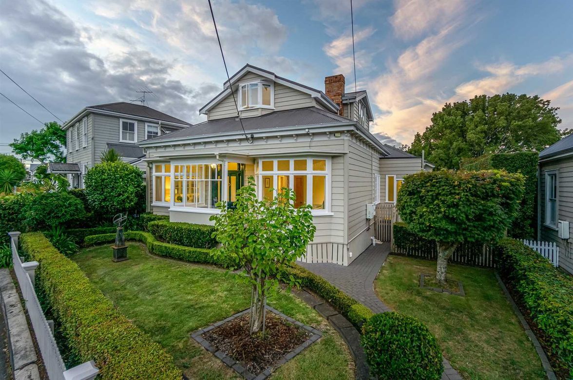 Hinemoa Street Birkenhead