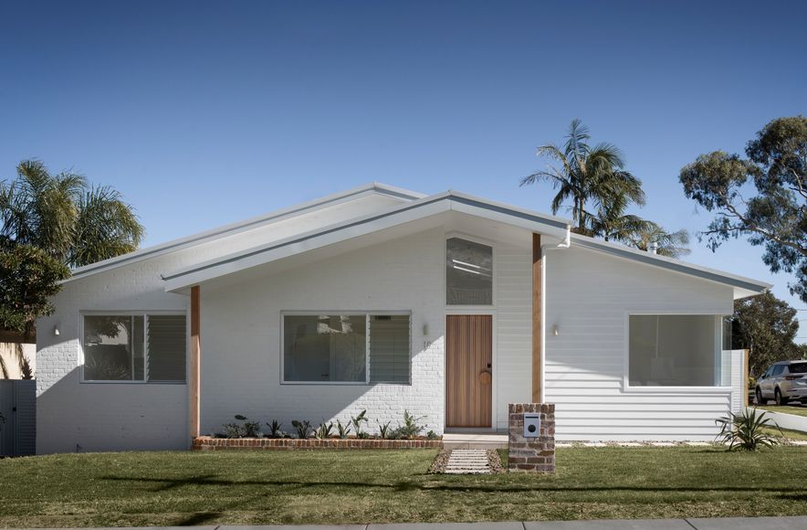 Single Storey Coastal Home