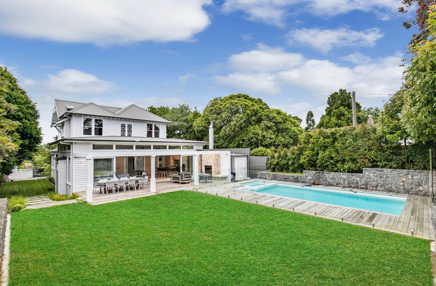 Gillies Ave, Epsom
