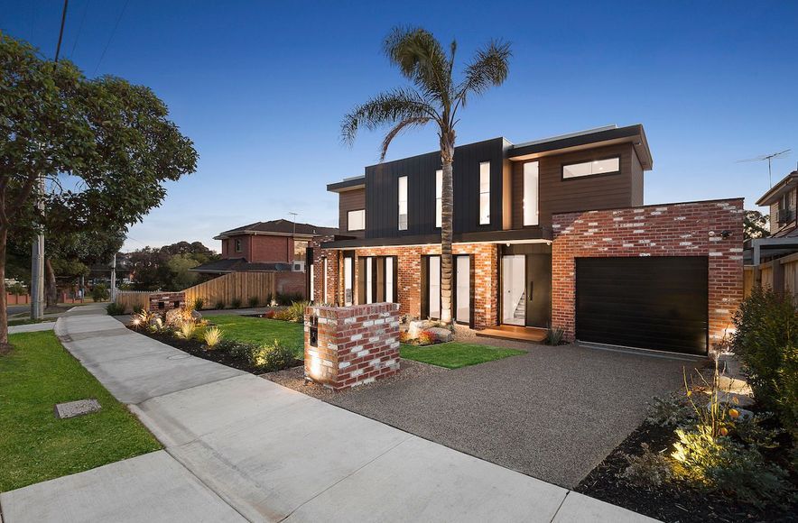 Adrienne Crescent