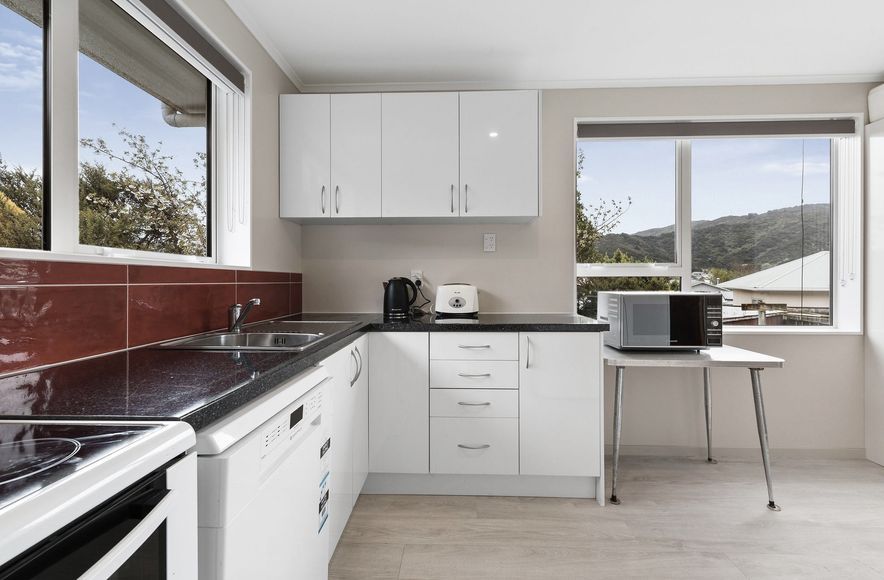 Transforming Interiors with Bold Colours