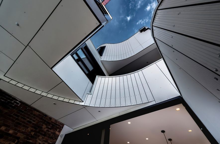 BRIDGE HOUSE