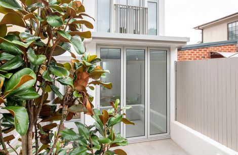 Lions Court, Erskineville