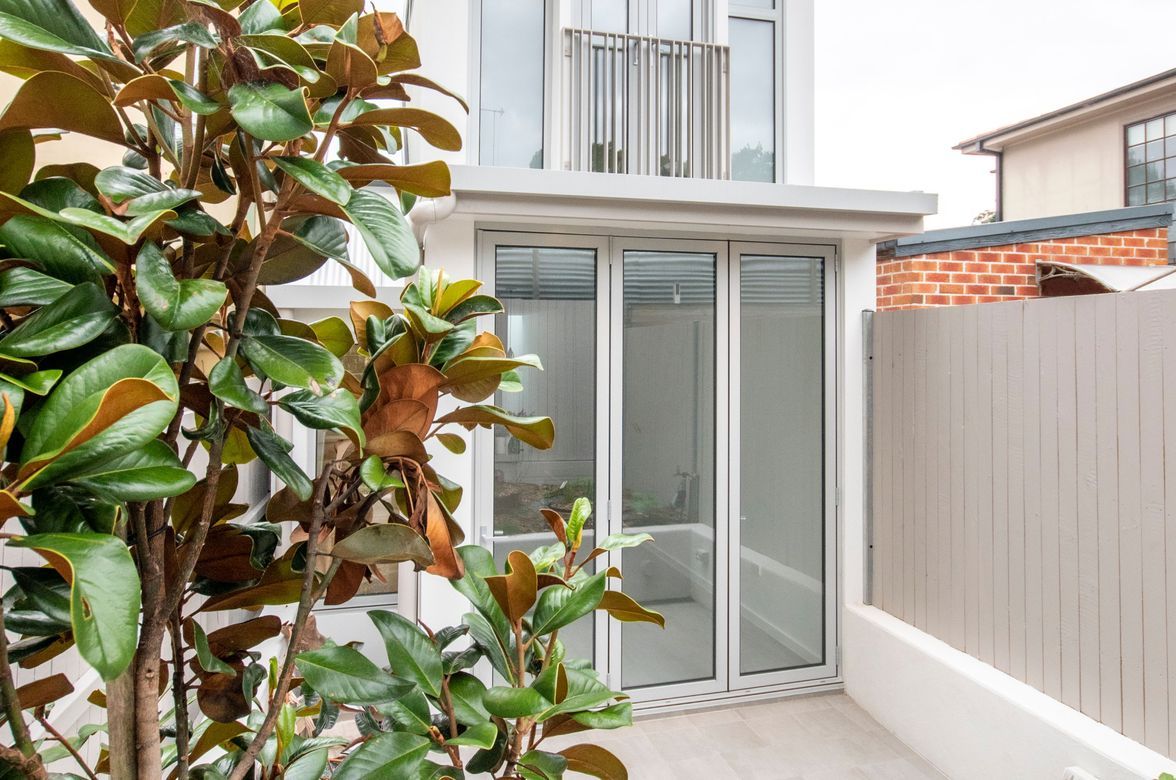Lions Court, Erskineville