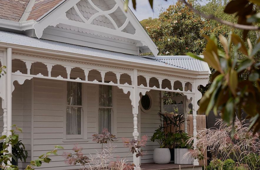 Elonera House