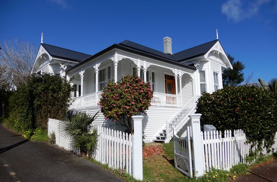 Grey Lynn Villa - Colorsteel Dridex Roof Replacement