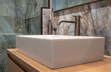 Iron & Bold Apartment Bathroom