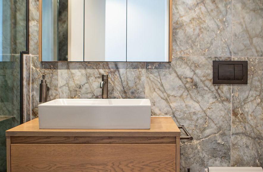 Iron & Bold Apartment Bathroom