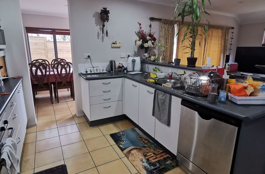 Refreshed Kitchen At Mt Roskill