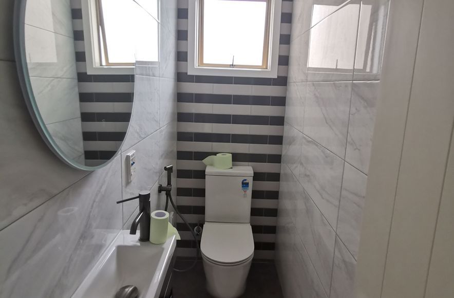 Elegant Renovation: Main Bathroom & Ensuite Makeover