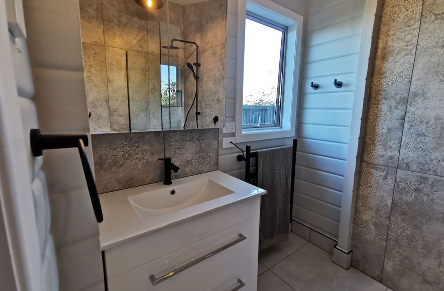 Timeless Elegance – St Heliers Ensuite Renovation