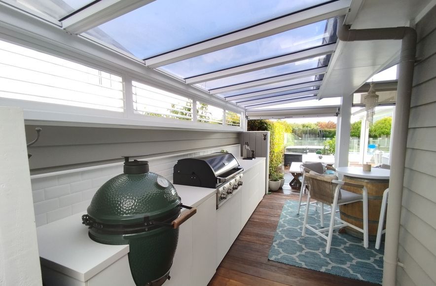 Flat Rectangle Canopy With Ziptrak® Outdoor Blinds And Fixed Louvre Panels In Karaka