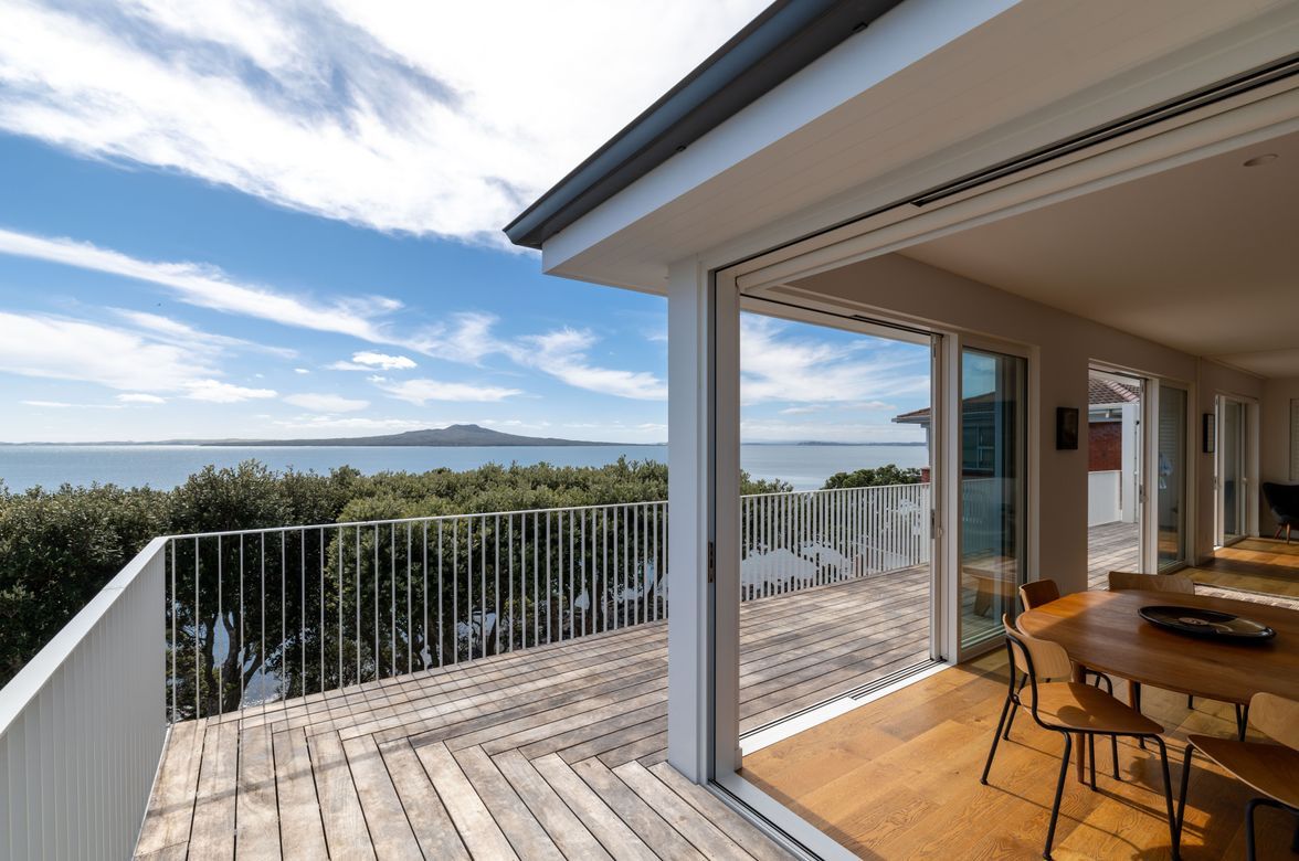 Takapuna Beach