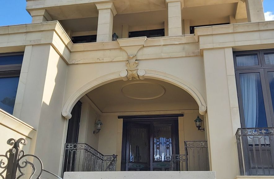 Hinuera Stone entrance way
