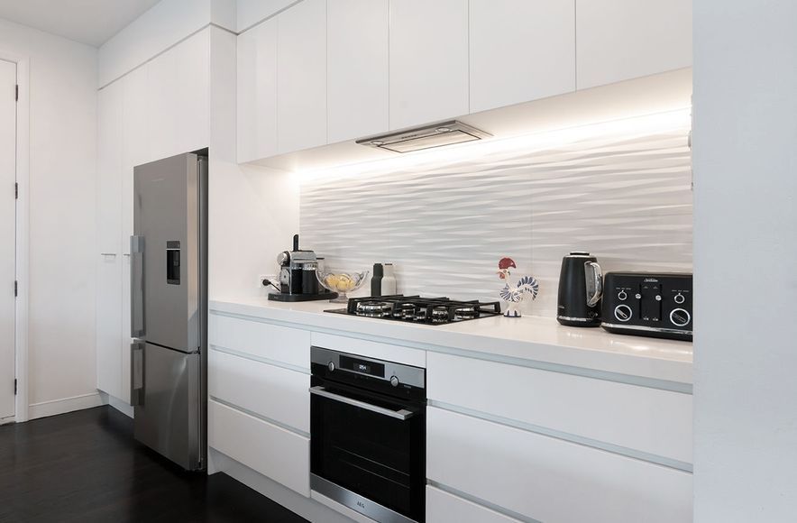 A Modern Transformation for a Dated Kitchen in Auckland
