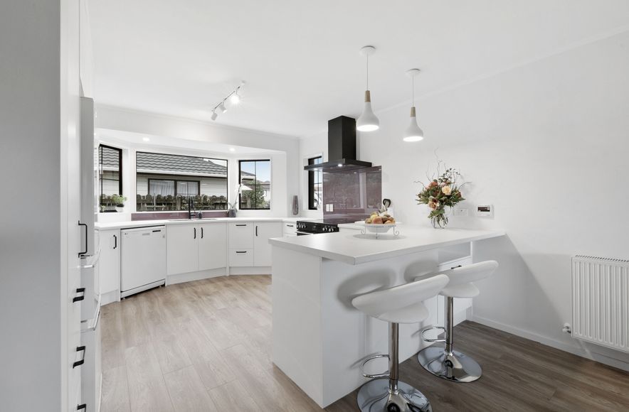 Bright, Sleek and Modern: a Revitalised Kitchen in Wellington