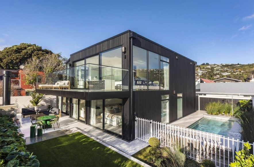 Beachville, Redcliffs