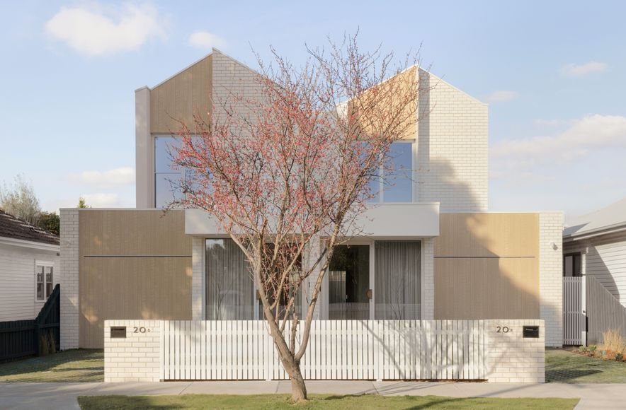 Harmony in White | Pasco Vale South