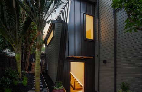 Ponsonby Urban Oasis - Angle / Standing Seam Wall Cladding - Colorsteel