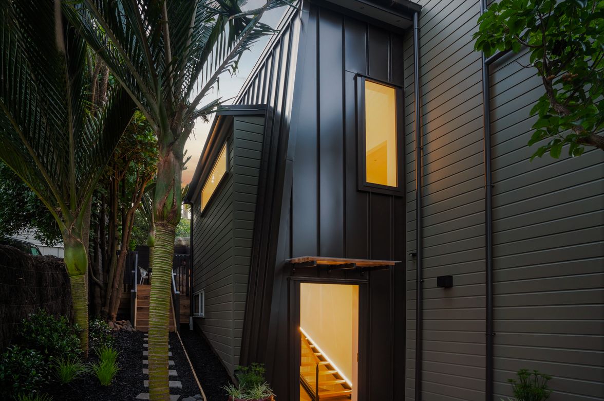 Ponsonby Urban Oasis - Angle / Standing Seam Wall Cladding - Colorsteel