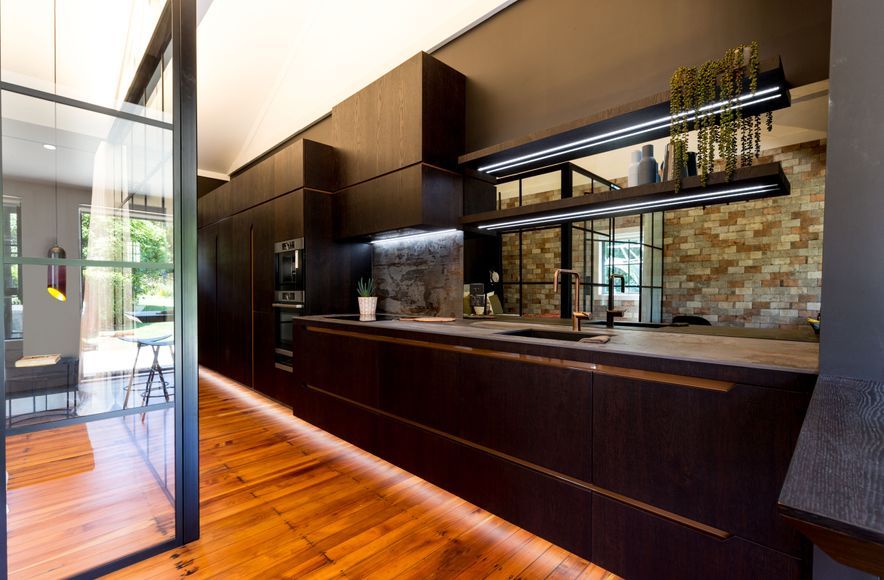 Industrial Moa Apartment