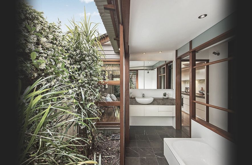 Tropical Bathroom Extension