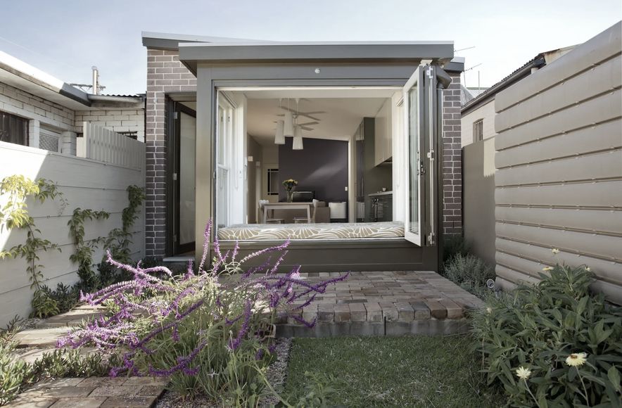 ENMORE, Edgeware