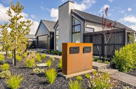 Oakbridge Residence