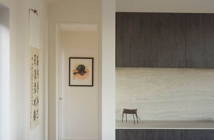 Yoke Architecture, Neolith Strata Argentum Kitchen