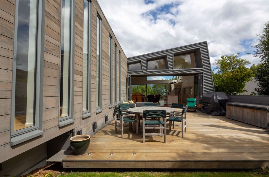 Lake Ave | McAuliffe Stevens Architects & GC Carless Construction