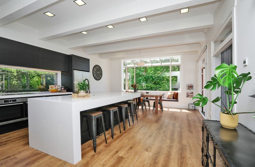 Tracey Residence