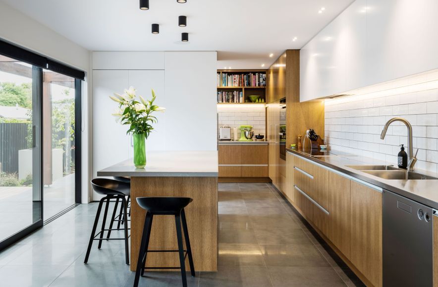 American White Oak Veneer Anchors Stylish Kitchen